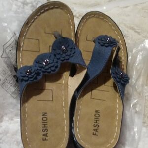 SHEIN Blue Floral Sandals